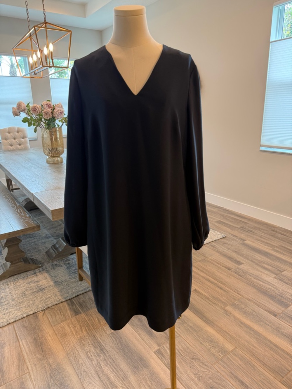 Banana Republic Navy V-Neck Long Sleeve Lined Shift Dress with detail